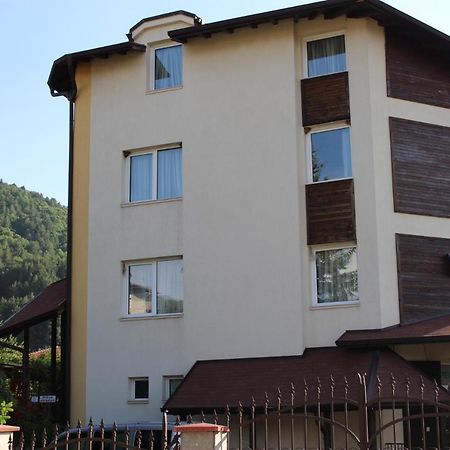 Hotel Radi Sapareva Banya Bagian luar foto